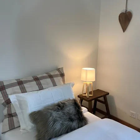 With A Garden, Close To Golf 朗斯