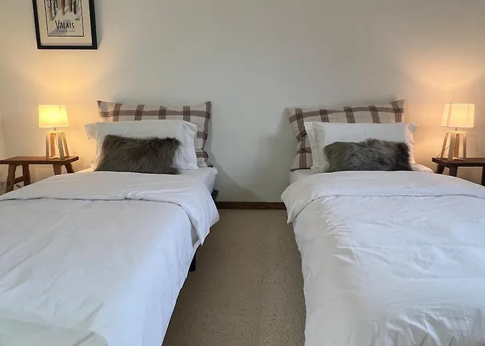 Апартаменты With A Garden, Close To Golf Ланс