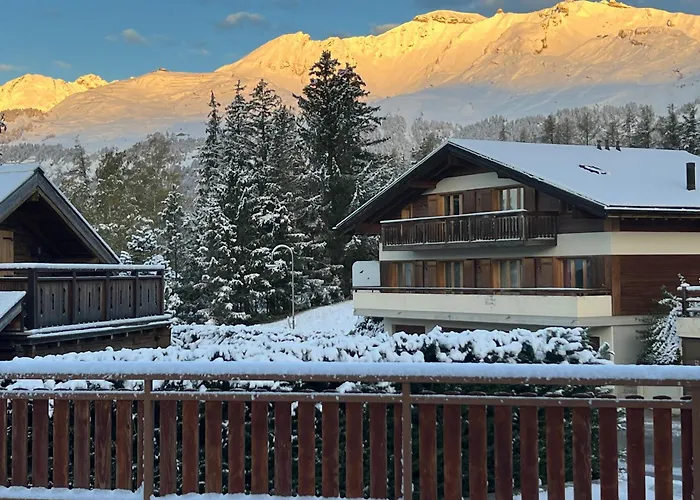 With A Garden, Close To Golf * Ланс