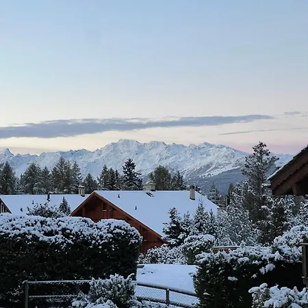 With A Garden, Close To Golf Διαμέρισμα *